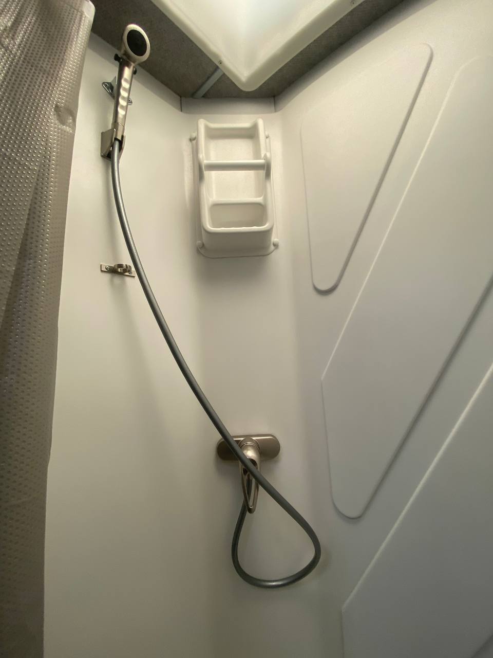25 ft RV Remodeling shower