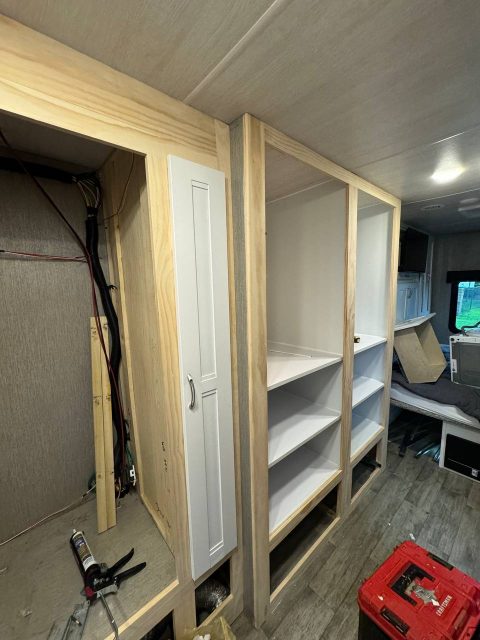 Closet remodeling in Mercedes Sprinter