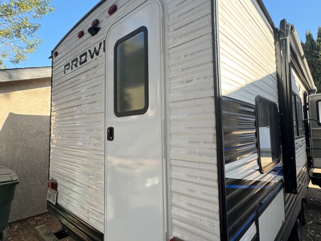 trailer rear door installation