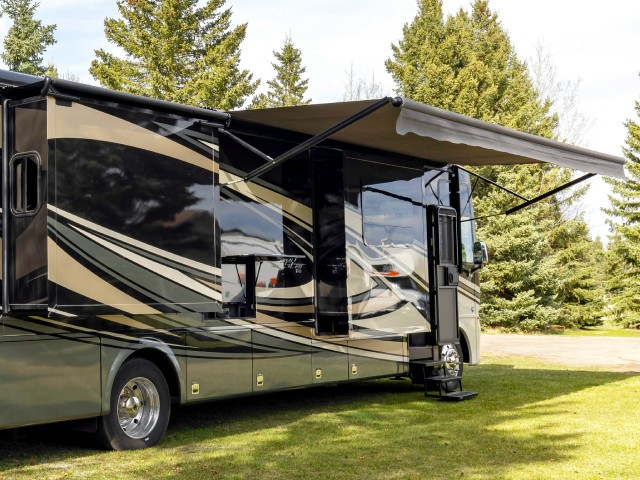 RV Awning Replacement Los Angeles