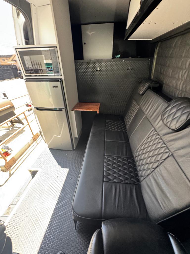 Compact Mercedes Sprinter Van Layout